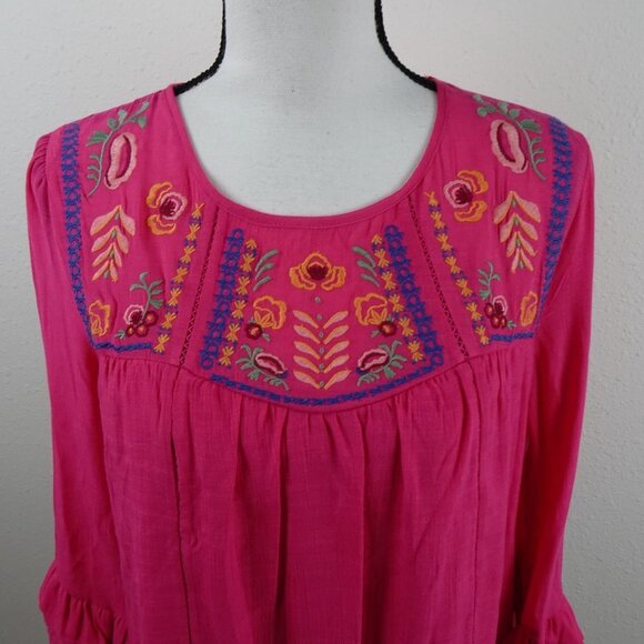 Figueroa & Flower Embroidered Tunic Top Women's Petite Size PM Pink Loose Fit - Picture 2 of 11